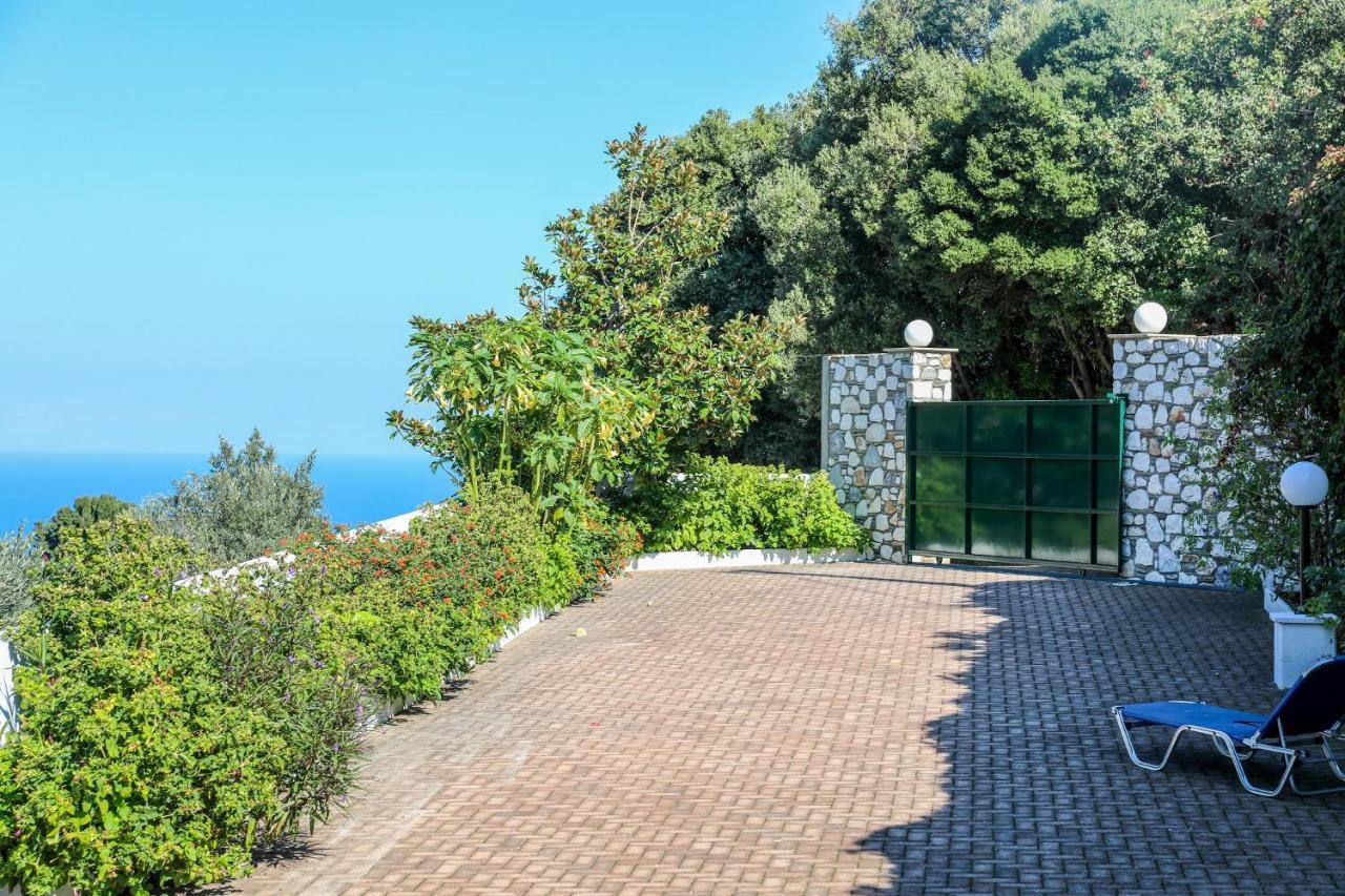 Villa Mitzelos Moni Evaggelistrias Exterior photo