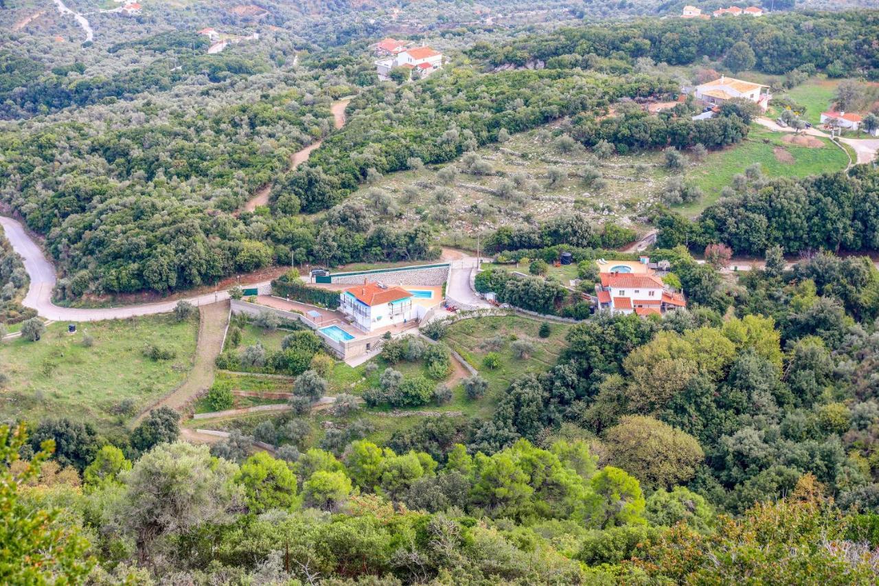 Villa Mitzelos Moni Evaggelistrias Exterior photo